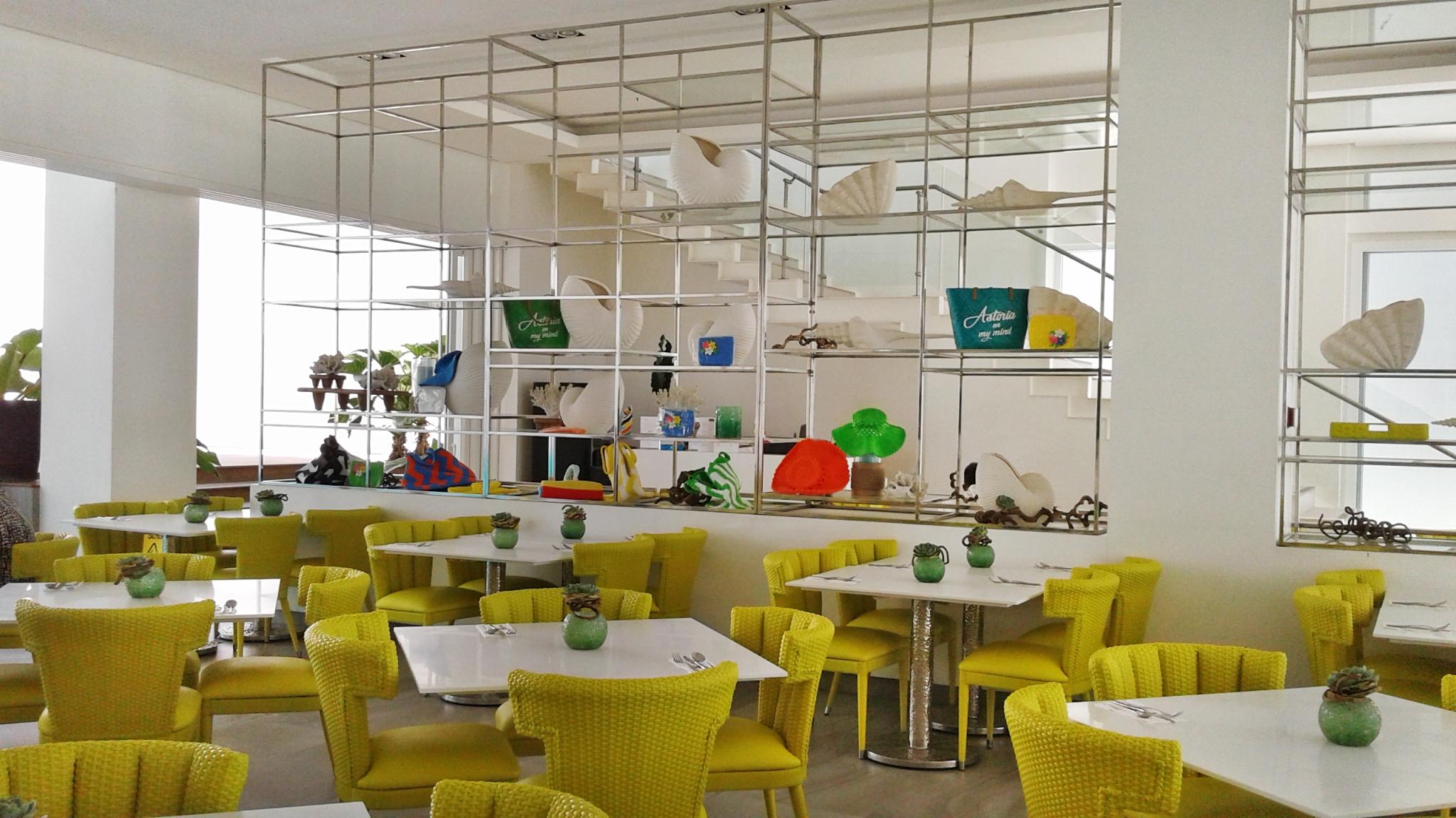Astoria Current Hotel Manoc-Manoc Екстериор снимка