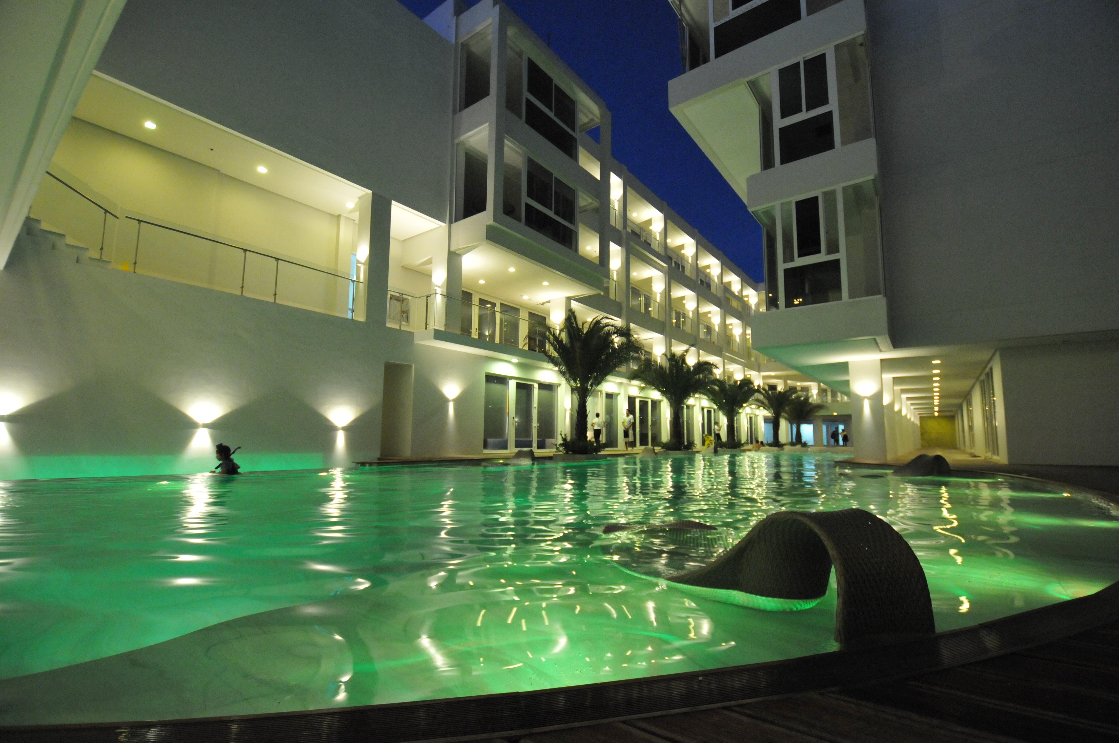 Astoria Current Hotel Manoc-Manoc Екстериор снимка