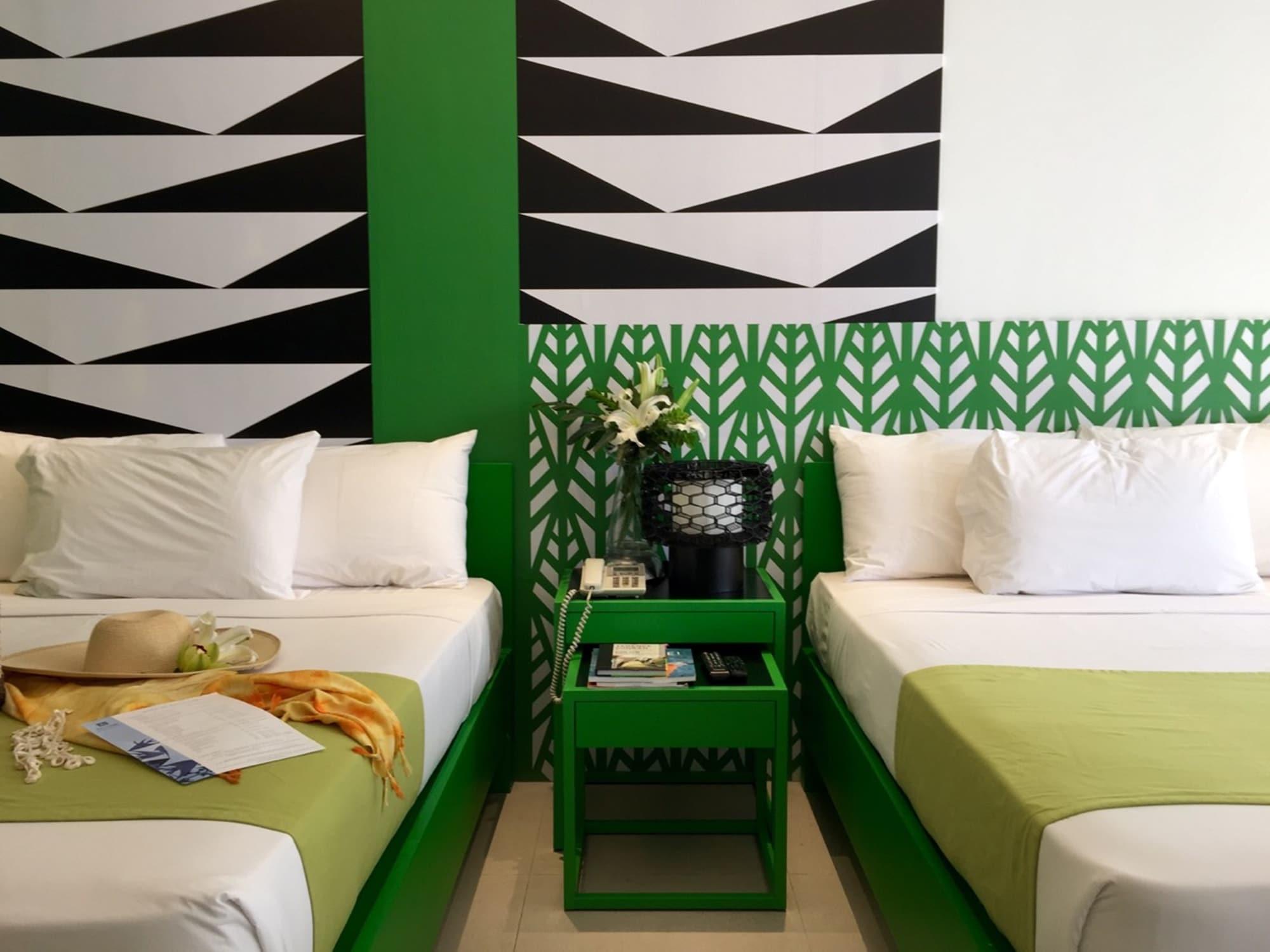 Astoria Current Hotel Manoc-Manoc Екстериор снимка